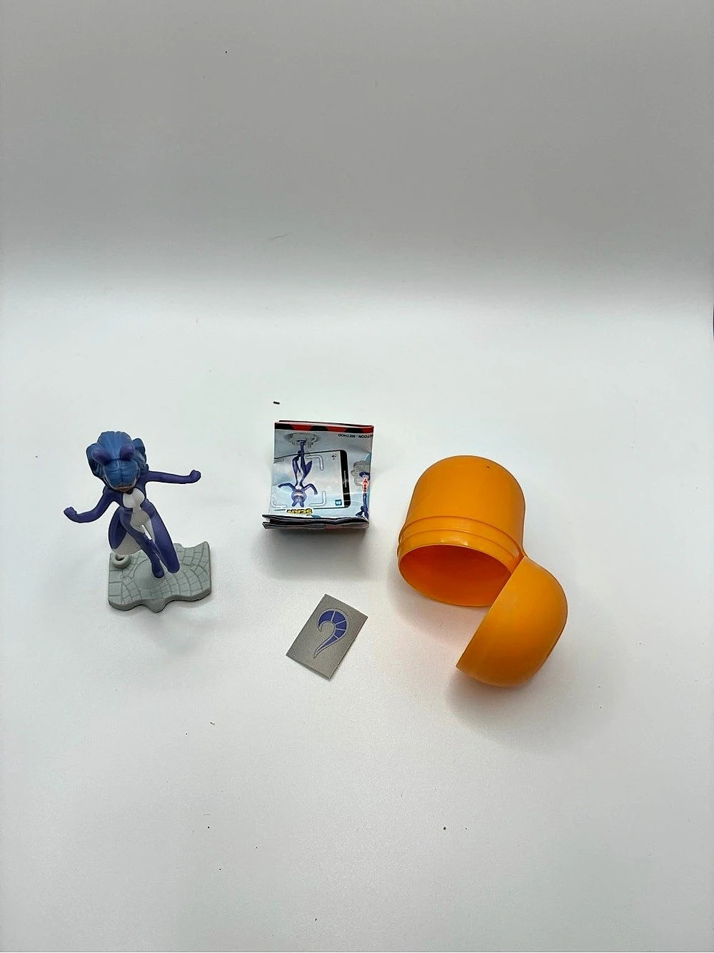 Bandai Pokemon Premium Gashapon Mega Mewtwo X Moving Figure Toy Figure Accessory